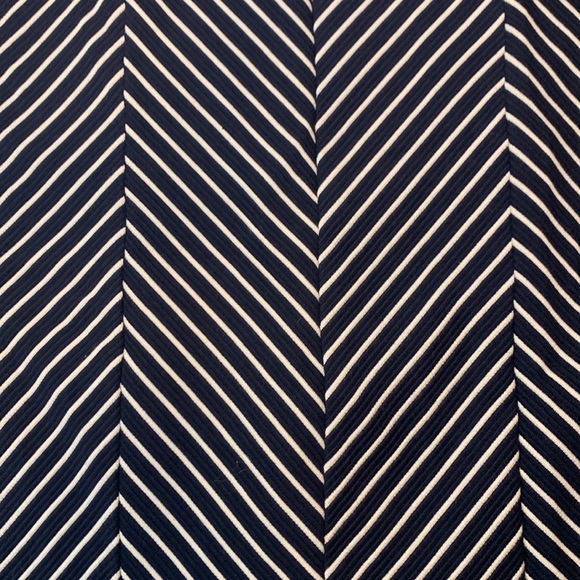 Weston Pencil Skirt - Size XS - Picture 3 of 7